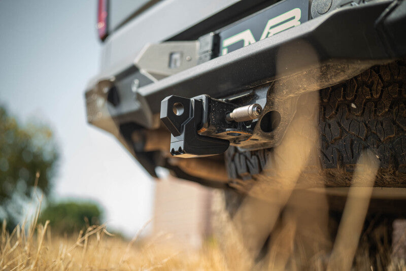 DV8 Universal Hitch Skid Plate - Black